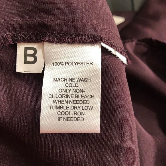 Ann Taylor Loft Burgundy Ruffle Top Sz SP - Picture 5 of 5